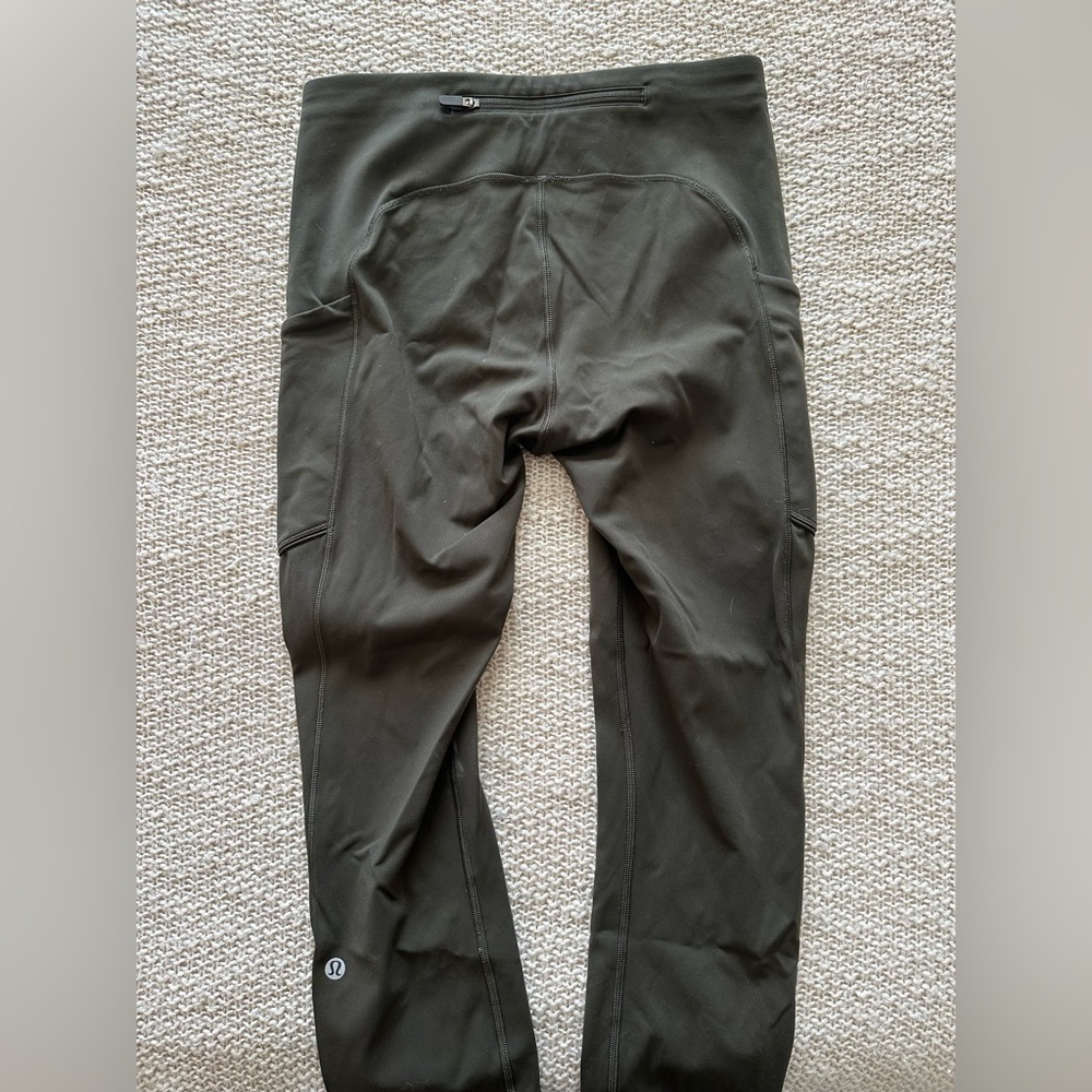 3/4 army green lulu lemon leggings